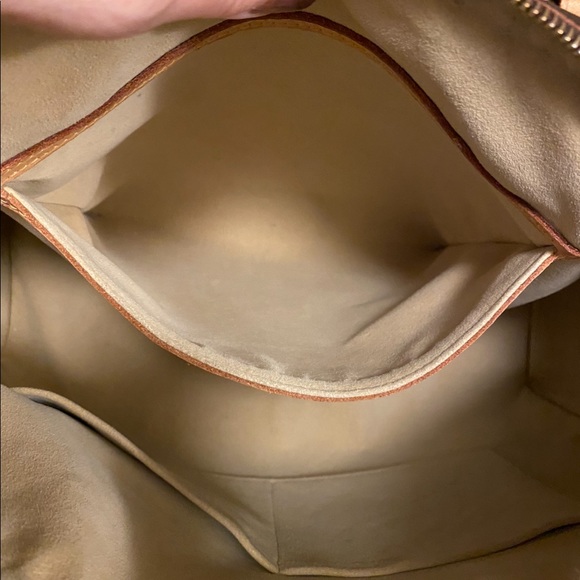 🌹💯% AUTHENTIC LV HANDBAG 🌹ORIGINAL OWNER 🌹EXCELLENT PREOWNED CONDITION🌹 - Picture 10 of 14